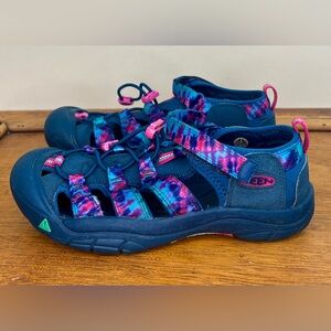 KEEN Women’s Newport H2 Water Shoes Size 6 Blue Pink Tie-Dye